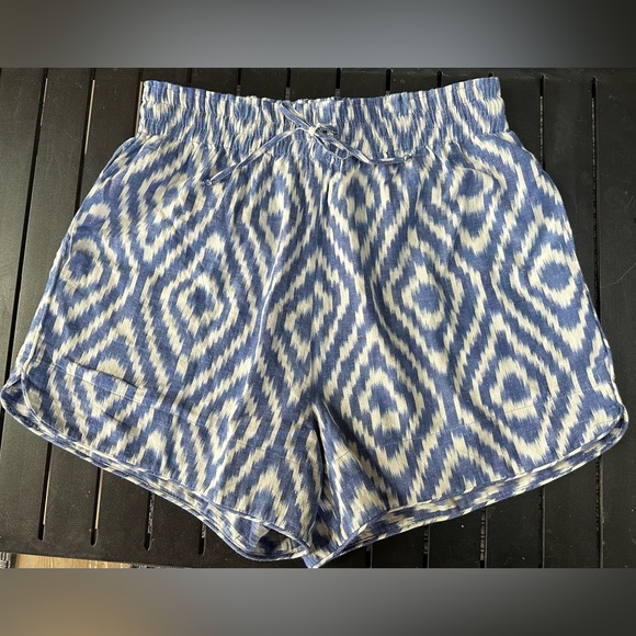 Mirth Track Shorts in Azure Ikat, Large - Picture 9 of 11